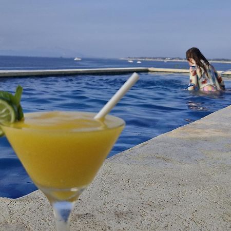 The Edge Lembongan Villa ภายนอก รูปภาพ