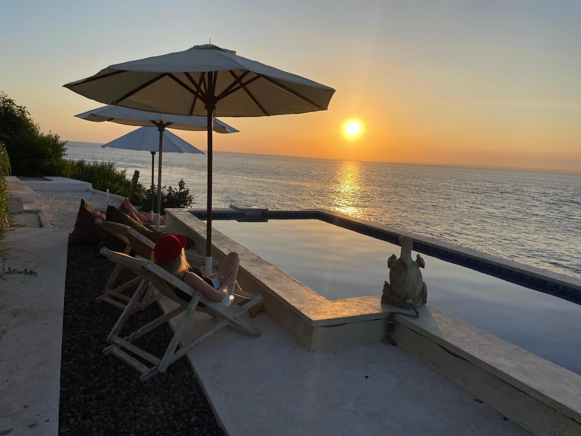 The Edge Lembongan Villa ภายนอก รูปภาพ