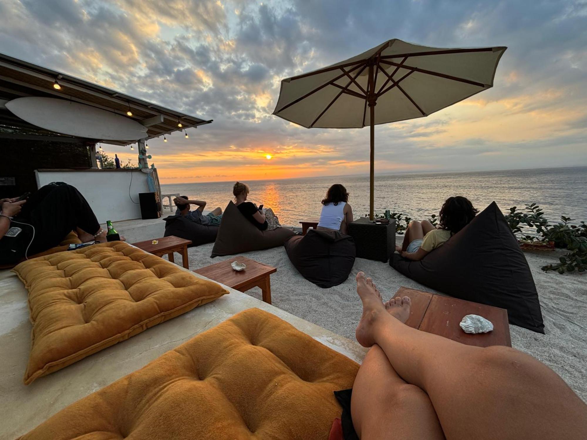 The Edge Lembongan Villa ภายนอก รูปภาพ